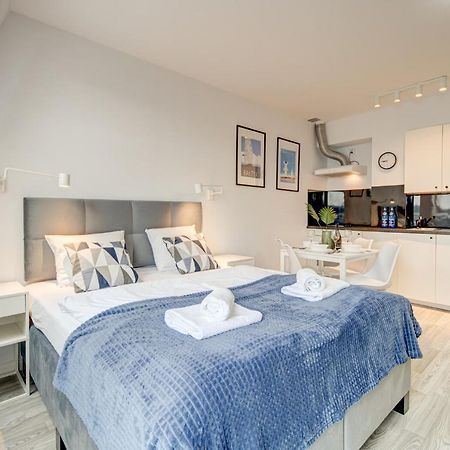 Apartament Debina Z Miejscem Parkingowym 斯维诺乌伊希切 外观 照片