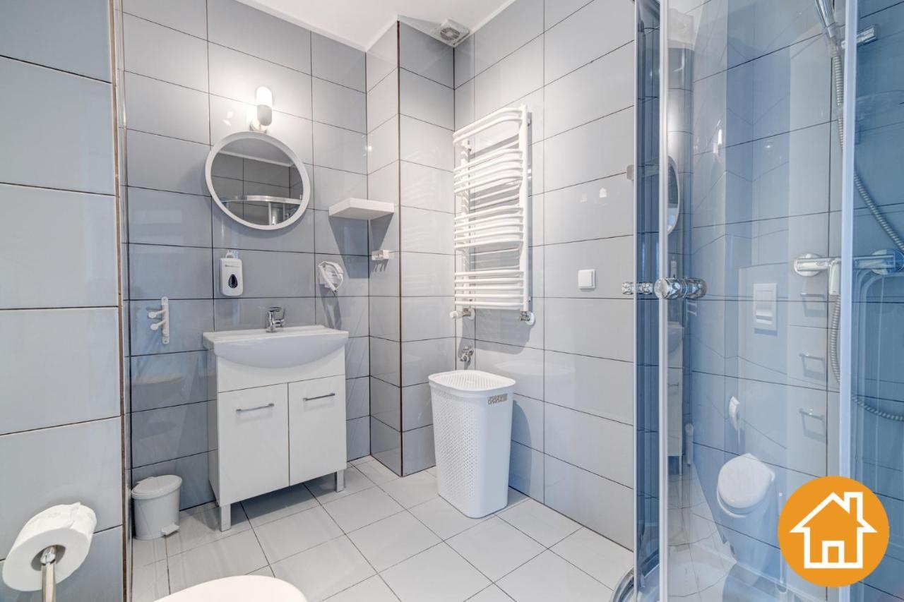 Apartament Debina Z Miejscem Parkingowym 斯维诺乌伊希切 外观 照片