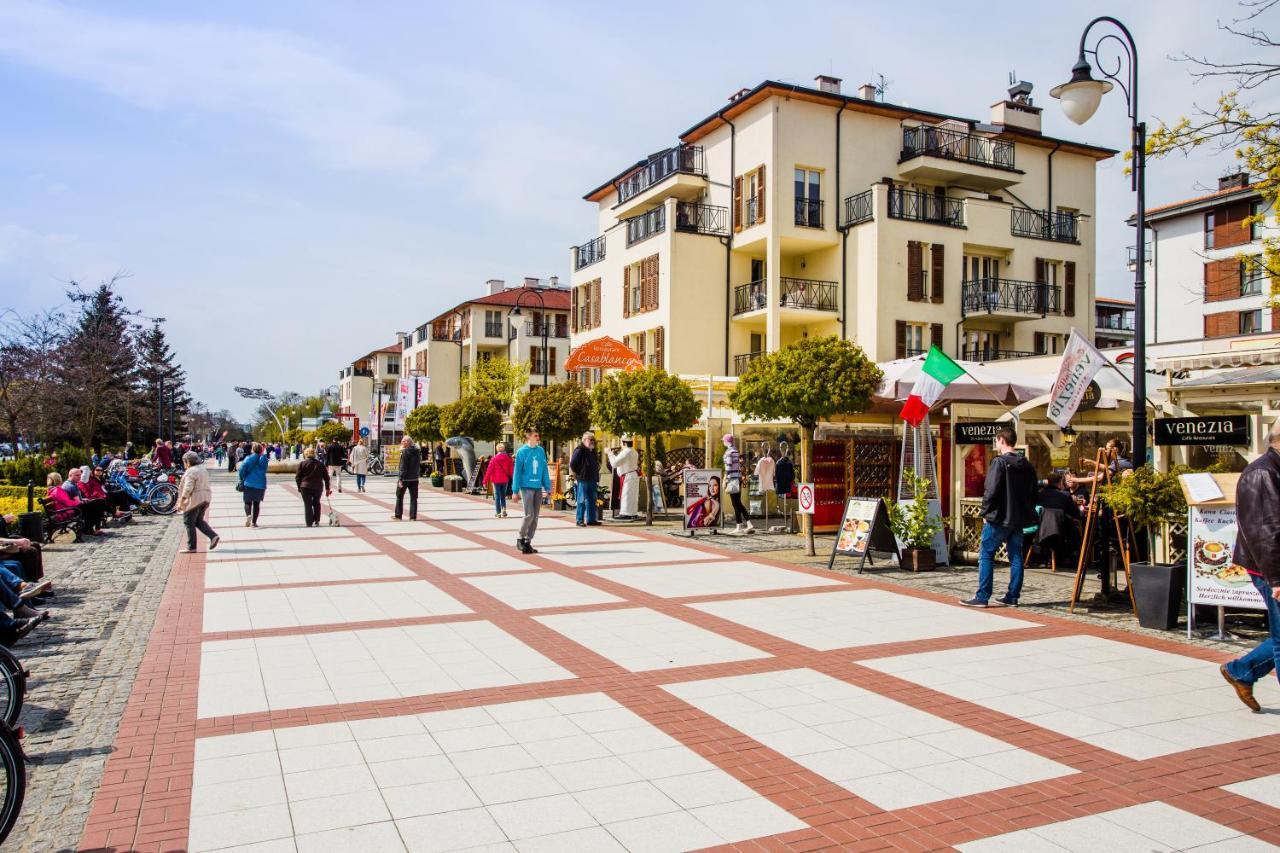 Apartament Debina Z Miejscem Parkingowym 斯维诺乌伊希切 外观 照片