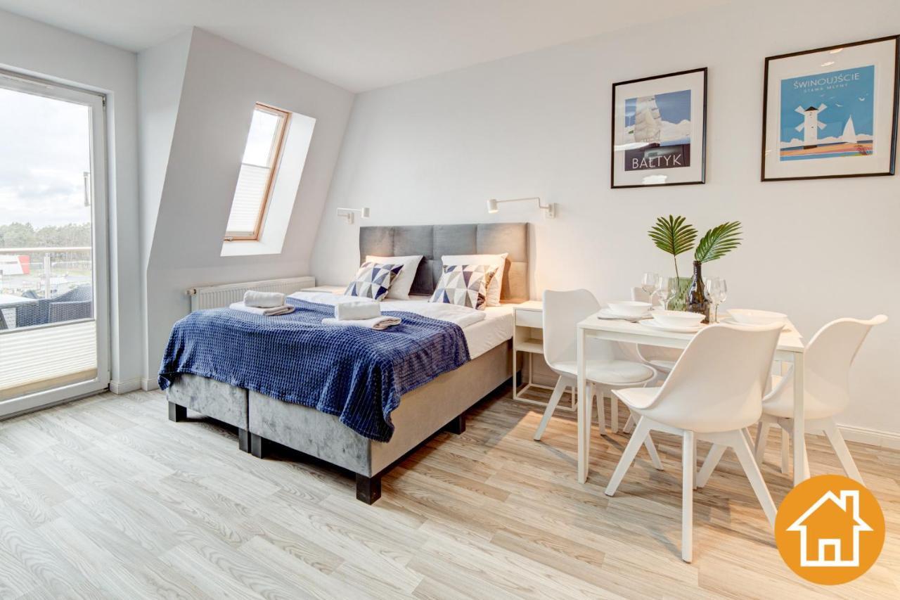 Apartament Debina Z Miejscem Parkingowym 斯维诺乌伊希切 外观 照片